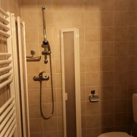 Via Di Roma 4 アパート *