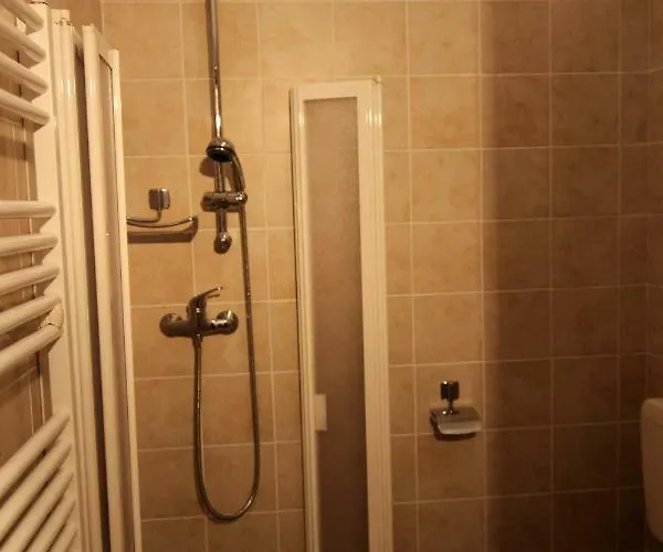 Via Di Roma 4 Διαμέρισμα *